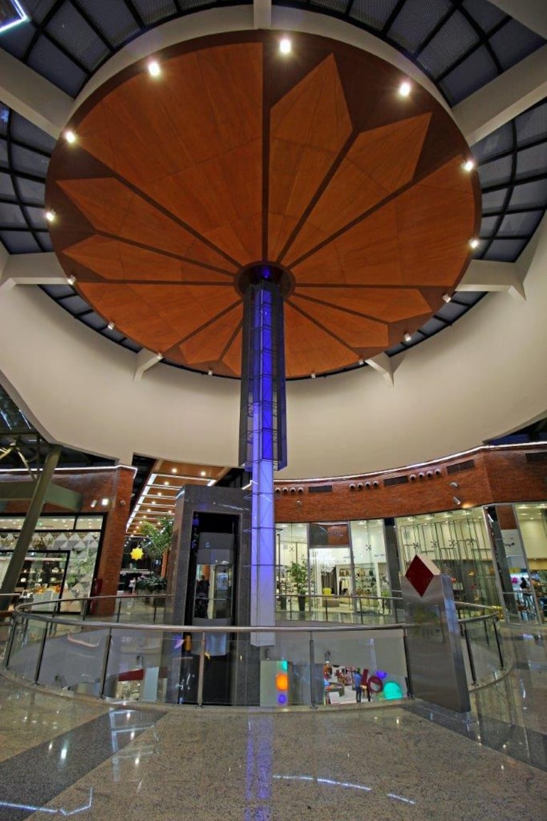 En estos años, se han realizado distintas modificaciones para la comodidad de locatarios y clientes.