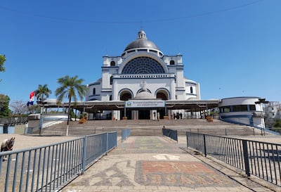 Desde hace días se realizan preparativos en la Basílica para el novenario de la Virgen de Caacupé.