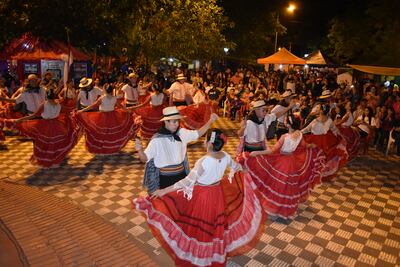 Con gran éxito se desarrolla la expo feria juvenil de emprendedores en San Pedro