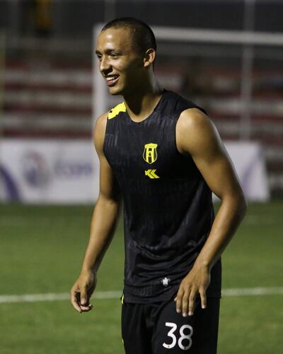 Milciades Bautista Adorno Agüero (17), alias Eto’ó.