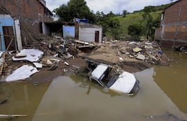 Bahía, estado del noreste de Brasil, sufre desde inicios de este mes intensas lluvias que han causado al menos 24 muertos, dejado bajo el agua a decenas de ciudades y obligado a cerca de 100.000 personas a abandonar sus hogares.