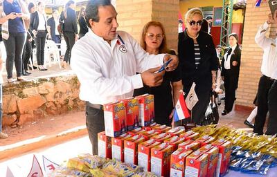 Buscan que el gobernador de Central, Hugo González, brinde explicaciones de por qué aún no distribuyó kits de alimentos. Actualmente está con arresto domiciliario.