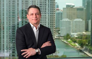 Edgardo Torres-Caballero, director general para latinoamérica de la plataforma bancaria Mambu, empresa líder de banca en la nube fundada en 2011. El modelo de negocio bancario "ya no tiene otra opción que el canal digital" y tecnológico, una "gran oportunidad" que el sector financiero latinoamericano no quiere dejar escapar, dijo a Efe Edgardo Torres-Caballero.