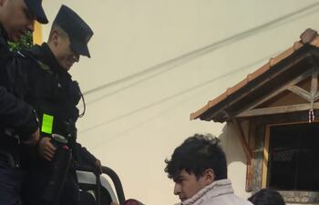 Osvaldo Ramón y César Agustín Montiel Gómez, detenidos.