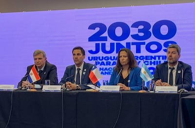 Juntos 2030 con la firma de los 4 Ministros de Deportes en Santiago, Chile.