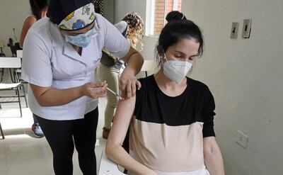 Durante el primer día de vacunación, las embarazadas tuvieron que peregrinar por los hospitales para acceder al biológico.