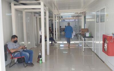 En el pabellón de contingencia del Hospital Regional, en el barrio Santa Ana, ayer había 30 internados y 12 camas libres.