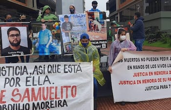Los familiares en una de las manifestaciones para pedir justicia por la muerte de Samuelito.