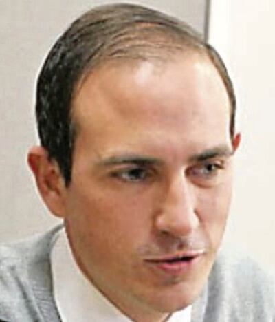 Senador Stephan Rasmussen (PQ), impulsor del proyecto de ley de Gobernanza del Instituto de Previsión Social (IPS).