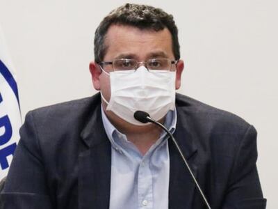 Doctor Gerardo Brunstein, jefe médico
de la Asociación Paraguaya de Fútbol.