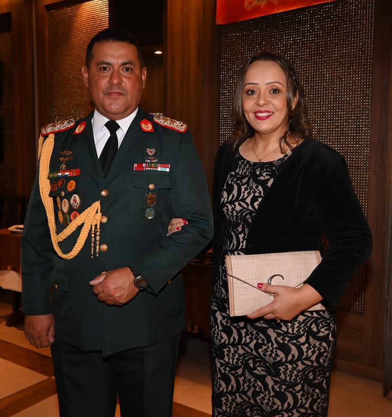 Cnel. Alberto Gaona y Juana Noldin.