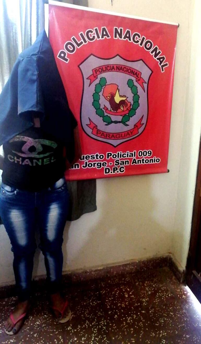 Yenifer Zunilda Girardoni García (23), detenida como cómplice del asalto 