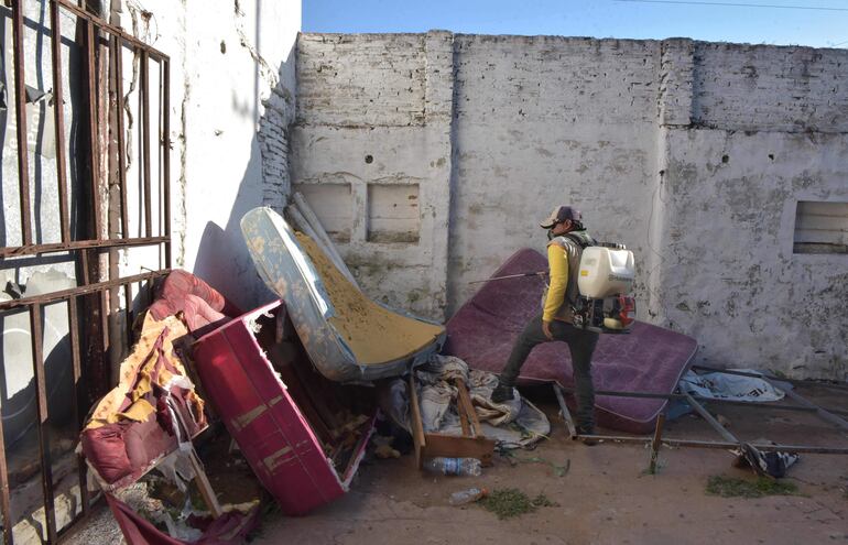Servicio Nacional de Erradicación del Paludismo (Senepa) comentó que los funcionarios que realizan recorridos están sorprendidos con la cantidad de electrodomésticos en desuso que la gente acumula en el patio de su vivienda.