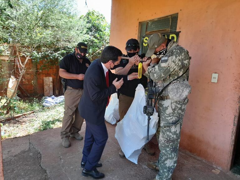 /pf/resources/images/abc-placeholder.png?d=2442