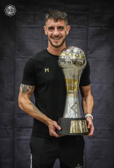 Alejandro Daniel Silva González, nacido en Montevideo el 4 de setiembre de 1989, continuará en el Expreso Decano.