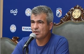 Horacio Marcelo Elizondo (58), director de árbitros de la APF.