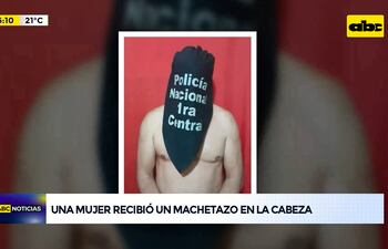 Video: Una mujer recibió un machetazo en la cabeza