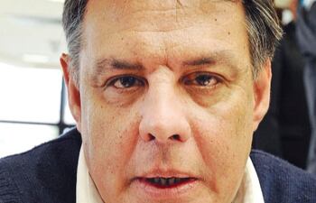 Hugo Richer (Frente Guasu), uno de los proyectistas de la declaración que pide al Ejecutivo cumplir la ley.