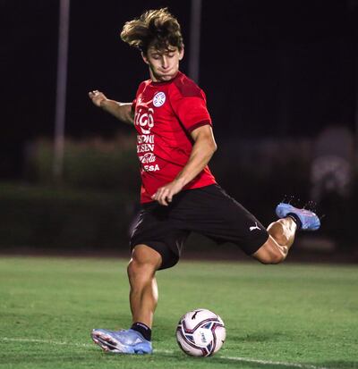 Matías Galarza Fonda (11 de febrero de 2002), de Vasco da Gama, convocado por primera vez a la Albirroja.