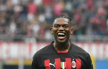 Rafael Leão, 23 años, firmó un doblete y una asistencia para el AC Milan en el Derbi contra Inter.