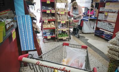 Pese a los controles, los alimentos y bebidas se encarecen.