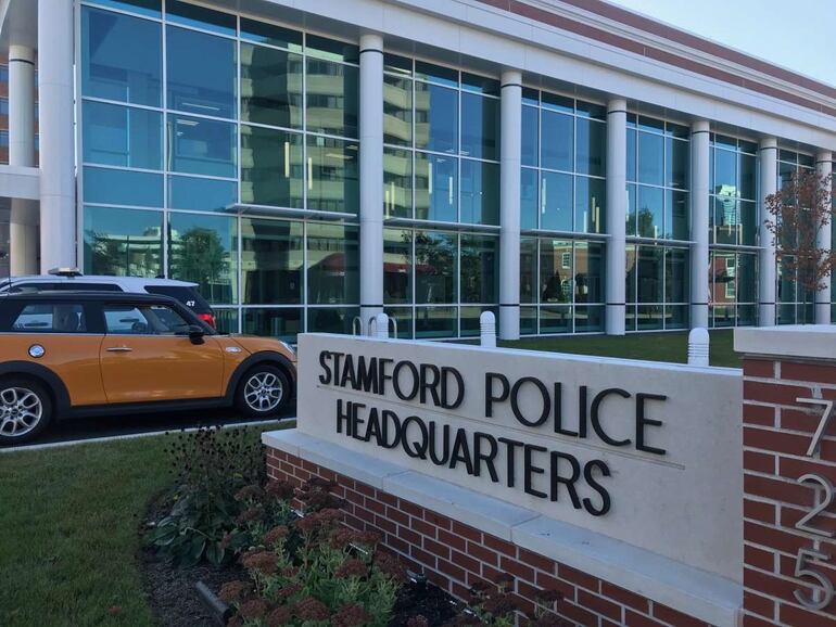 Policía de Stamford.