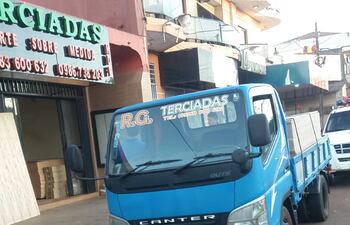 El propietario del local de venta de terciadas fue asaltado cuando se aprestaba a abrir su negocio.