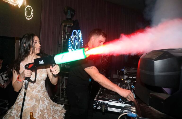 Pipo Pineda DJ seleccionó los temas musicales para bailar. 