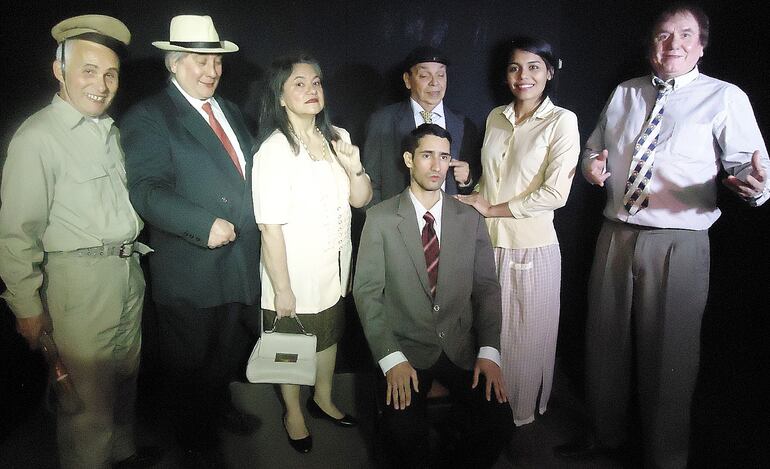 El elenco que pondrá sus voces para el radio teatro de “Hendy elección aja”.