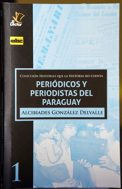 Portada del primer tomo de “Historias que la historia no cuenta”.