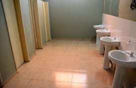 Los sanitarios fueron mejorados para ofrecer mayor comodidad a los clientes.