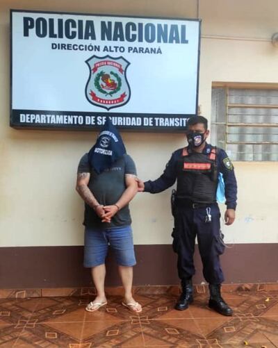 El exsuboficial policial Cristhian Ariel Cazal Barúa (40) fue capturado este sábado por agentes del Departamento de Seguridad de Tránsito.
