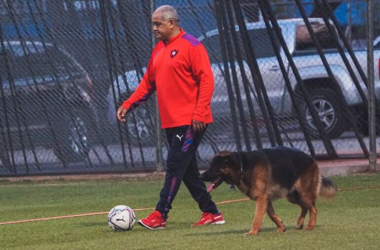 /pf/resources/images/abc-placeholder.png?d=2399