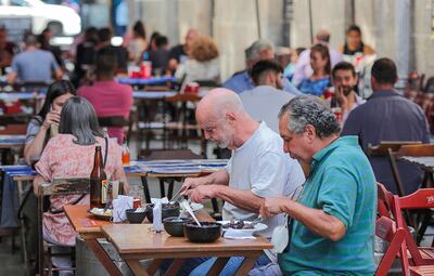 Río de Janeiro flexibilizó sus medidas aplicadas para combatir la pandemia. Abrieron bares y comercios en general.