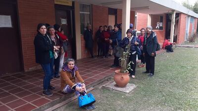 Los pacientes no pueden seguir con su tratamiento debido a que el equipo está averiado.