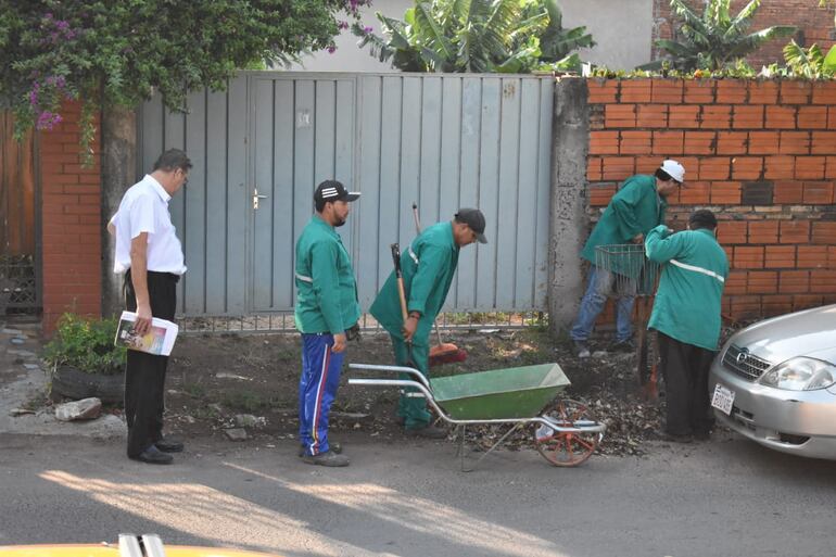 Comuna fernandina multará a quienes no eliminen criaderos