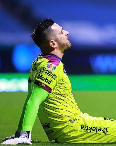 Antony Silva sufrió una lesión en la rodilla  y es duda para las Eliminatorias (25 y 30 de marzo).