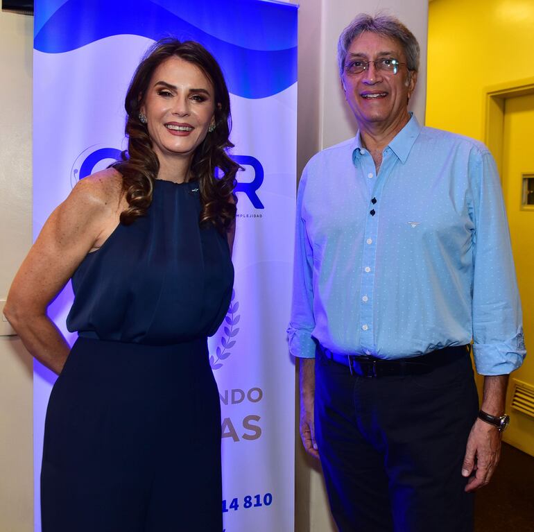 Ingrid Silvestri y Raúl Saldívar.
