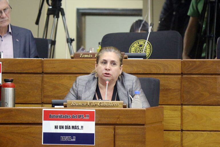 Diputada cartista Blanca Vargas.