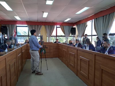La concejal del PLRA, Luz Bella González durante la primera sesión de la Junta de San Lorenzo pidió un informe detallado del costo de las letras corpóreas.