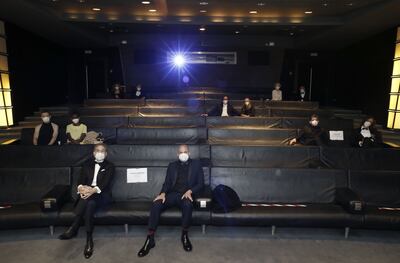 En París, varios nominados como Yorgos Lamprinos, Adrien Merigeau, Amaury Ovise, Nicolas Becker y Jean-Louis Livi participaron a distancia de la ceremonia.