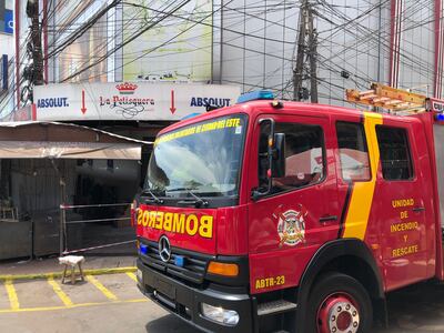 El hecho fue controlado a tiempo por los propios comerciantes antes de que sean afectados los locales comerciales.