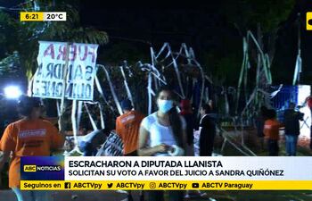 Escracharon a diputada llanista frente a su casa