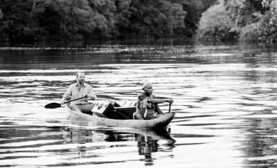 Brionne Davis y Antonio Bolívar durante una de las escenas del filme “El abrazo de la serpiente”.