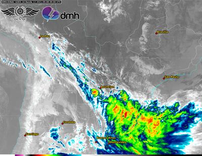 Imagen satelital que muestra el avance de los núcleos de tormentas.
