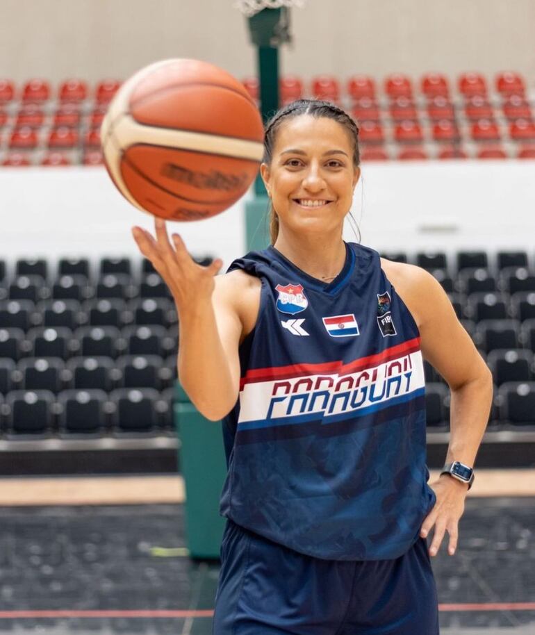 Paola Ferrari aseguró que culminó una de las etapas más desafiantes de mi vida, pues tuvo que compaginar sus estudios universitarios con el deporte a nivel profesional. (Instagram/Paola Ferrari)