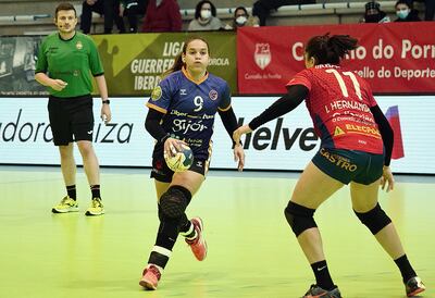 Marizza Faría, en el partido contra Porriño, en la anterior presentación del BM La Calzada.