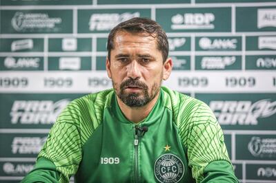 Gustavo Morínigo dejó de ser el entrenador del Coritiba