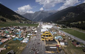 Una temperatura de cero grados, que raramente se alcanza a más de 5.000 metros de altitud, ha sido confirmada a 5.184 metros en la madrugada de hoy en la atmósfera sobre Suiza, informó la agencia meteorológica nacional, MeteoSuisse.