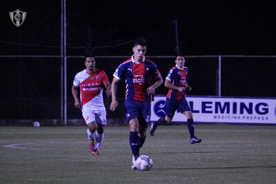 Bobadilla jugó su segundo partido con la casaca azulgrana, y el primero en el Apertura.